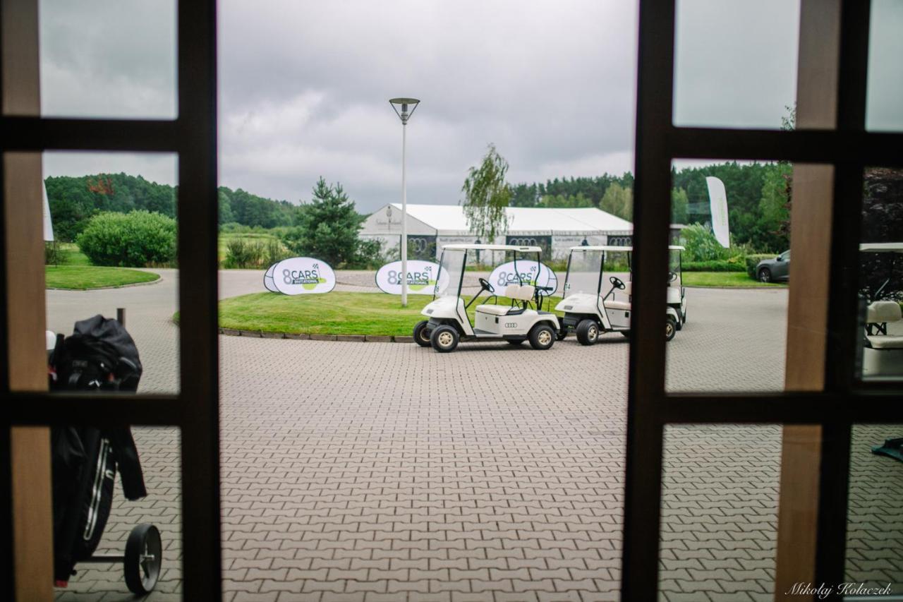 Golf Apartament W Sobieniach Sobienie Jeziory エクステリア 写真